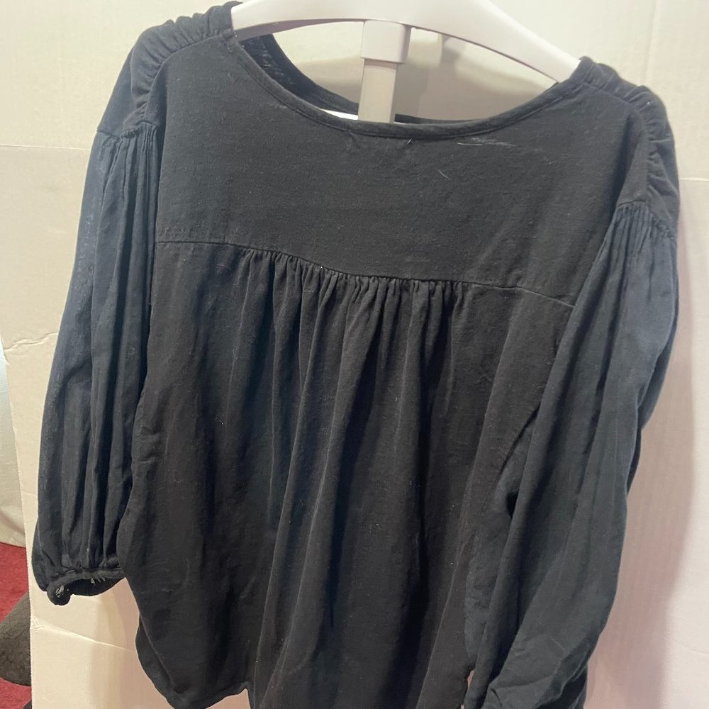 WORLD MARKET puffed sleeves crop top size L/XL Charcoal in color Boho style